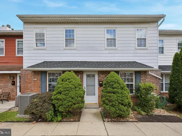 1604 Whitpain Hls, Blue Bell, PA 19422