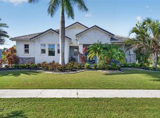 816 MANNS HARBOR DRIVE, APOLLO BEACH, FL 33572