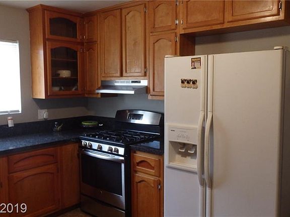 3rd image of 4393 Del Santos Dr