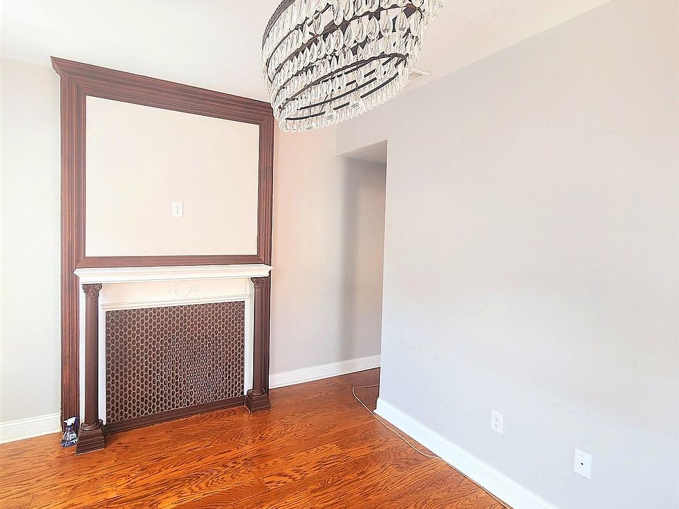 1st image of 716 S 51st St #2R