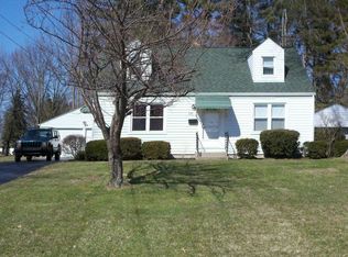 750 Nellbert Ln, Youngstown, OH