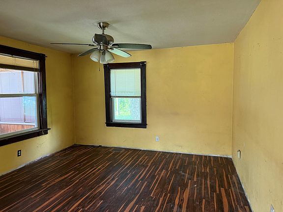 5th image of 7 Willard Rd