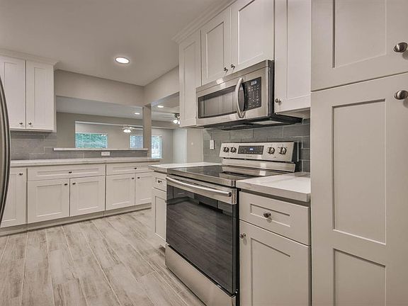 2nd image of 12633 Memorial Dr APT 251