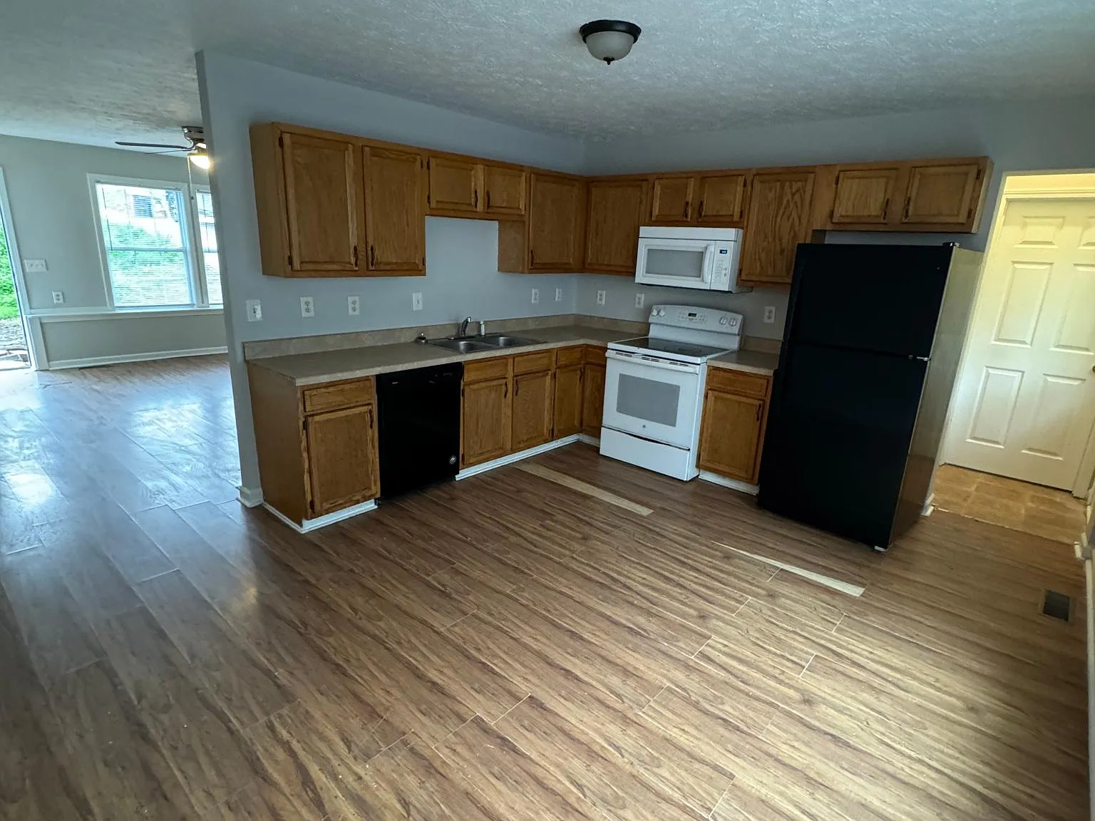 122 River Tanmer Way — Photo 3