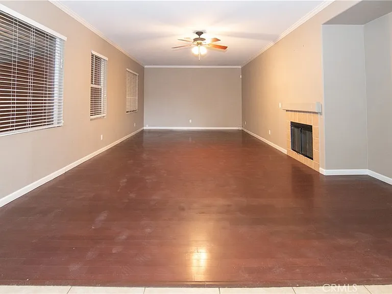 619 W Avenue H13 — Photo 32