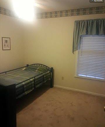 4th image of 18 Southpine Ct