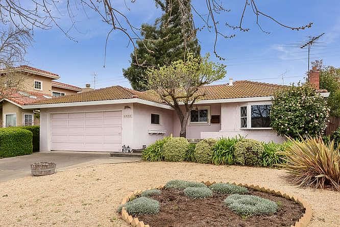 1st image of 6448 Canterbury Ct
