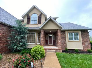 1504 Granite Dr, Nixa, MO 65714