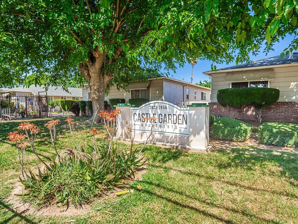 Castle Garden Apartments