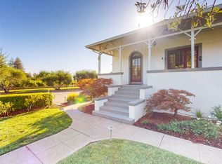 867 Dowdell Ln, Saint Helena, CA 94574