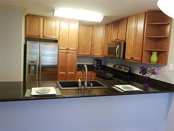 3rd image of 402 Post Office St APT 111