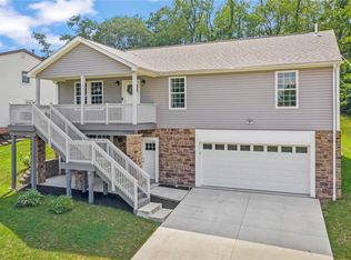 302 Pine Dr, Aliquippa, PA 15001