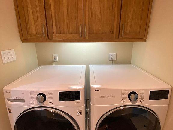 4th image of 1220 Wilson St