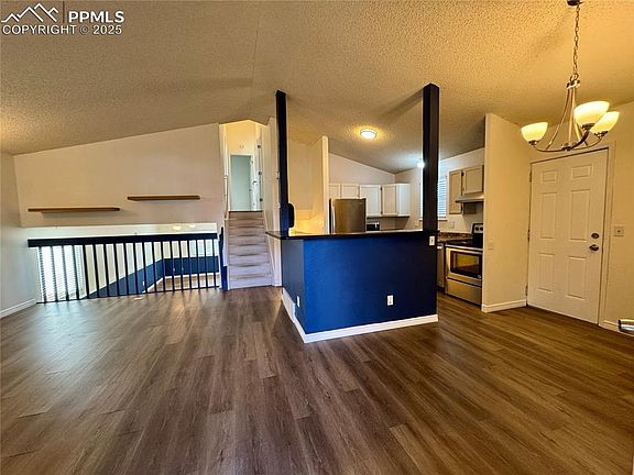 5th image of 4235 Archwood Dr