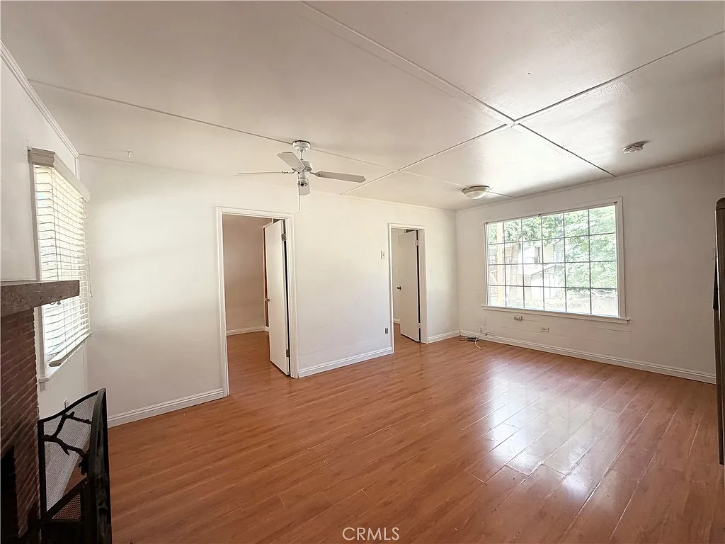2 bed, 1.5 bath, 650 sqft, $1,500 — Photo 2