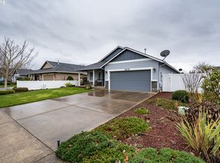 1835 Gwinn St E, Monmouth, OR 97361