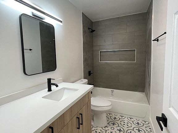 5th image of 435 N Euclid Ave #28