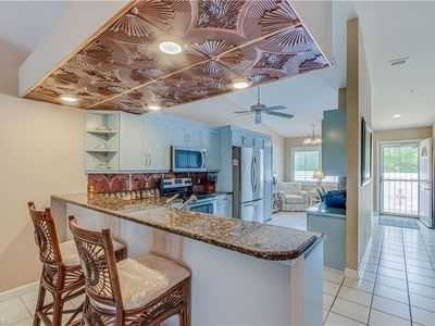 6610 Beach Resort Dr APT 502, Naples, FL, 34114