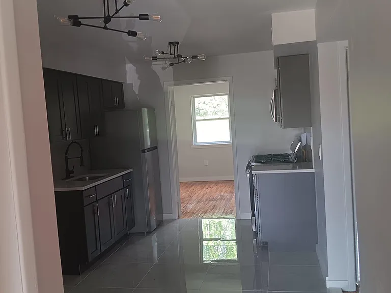 River Edge Apartments — Photo 66