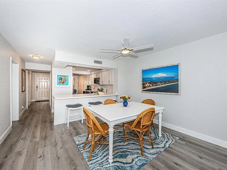 6105 Bahia Del Mar Cir #287 — Photo 8