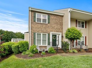 993 Surry Ln, Gastonia, NC 28054