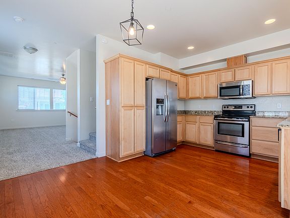 4th image of 811 Overcup St
