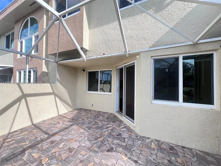 7852 NW 7th Ct — Photo 8