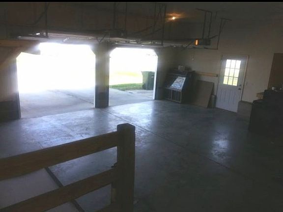 3rd image of 124 Liberty Dr