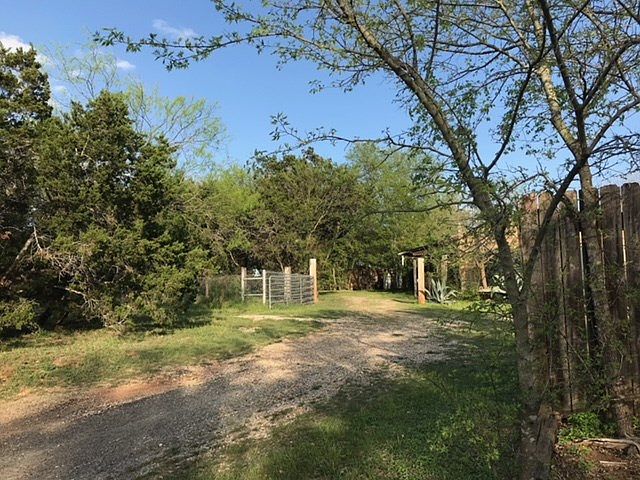 1st image of 1307 Minnie Dr
