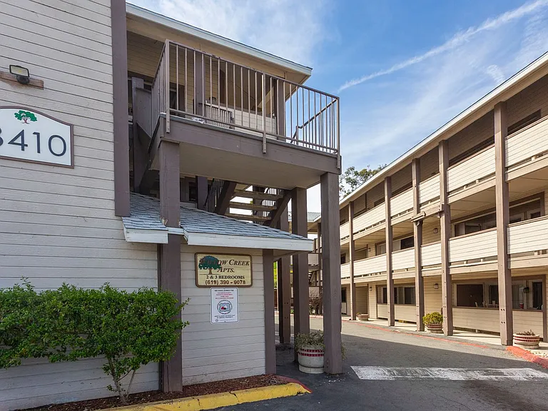 Willow Creek Apartments — Photo 39
