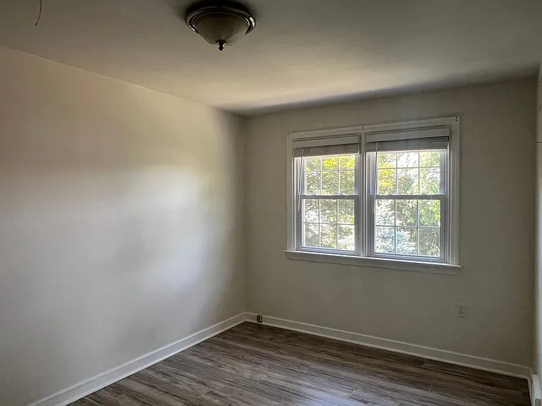 851 Fountain Ave — Photo 9