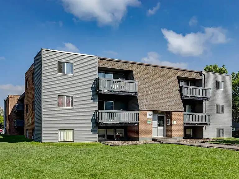 1020 Matheson Dr — Photo 25