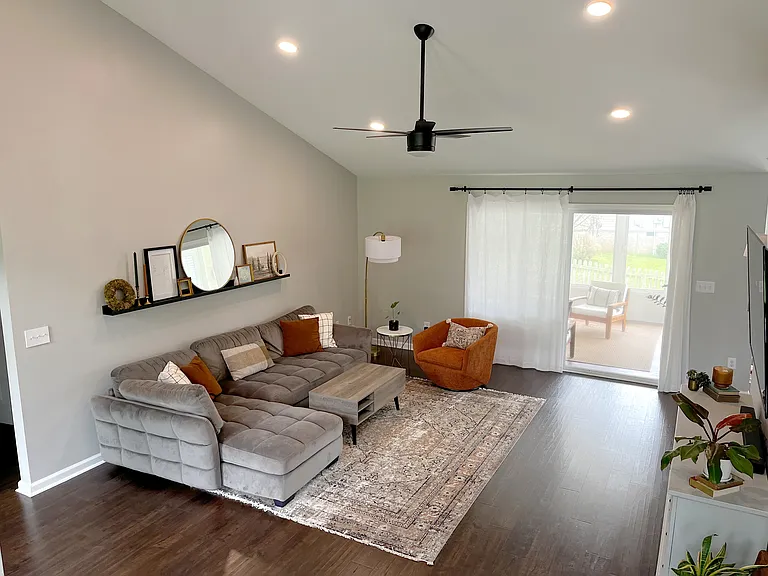 1726 Shetland Ln — Photo 7