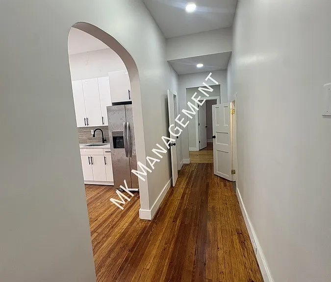 840 Clay Ave #1 — Photo 2
