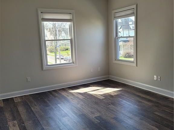 5th image of 221 E Sidney Ave APT 2