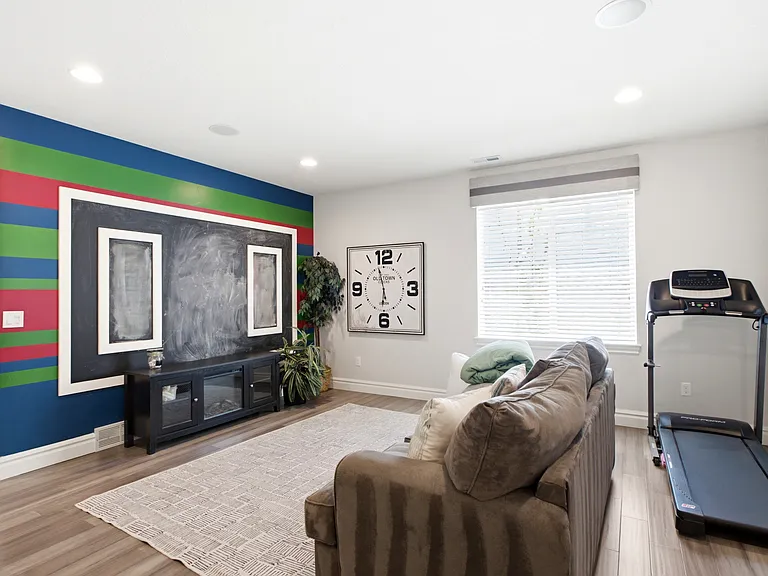 196 E North View Way — Photo 24