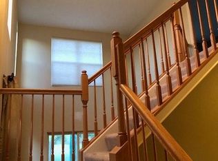 1070 Horizon Rdg, Lake In The Hills, IL 60156