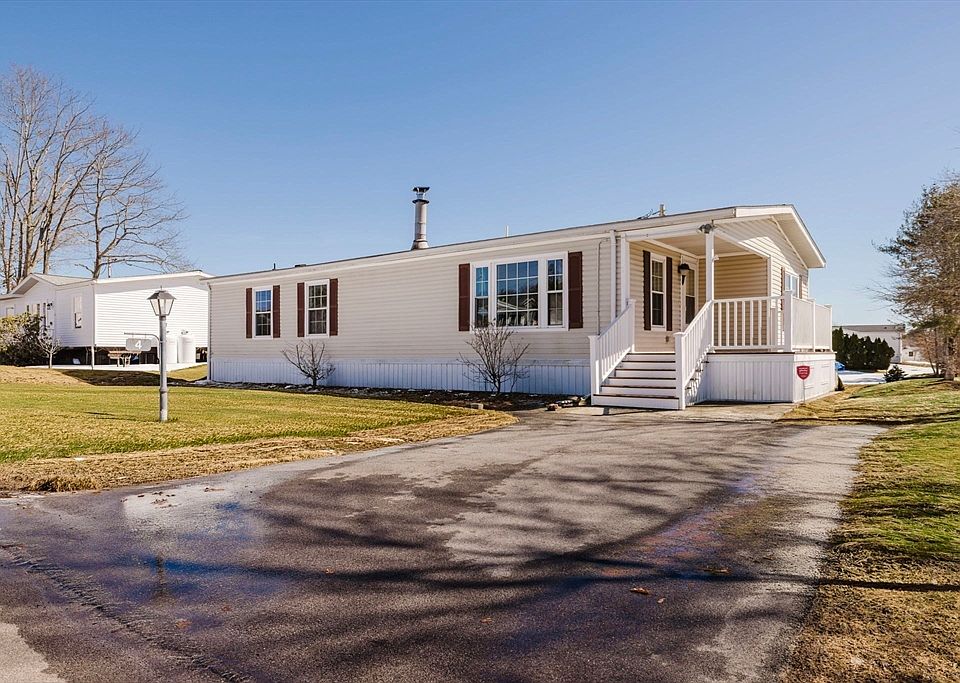 1st image of 4 Emerald Pl