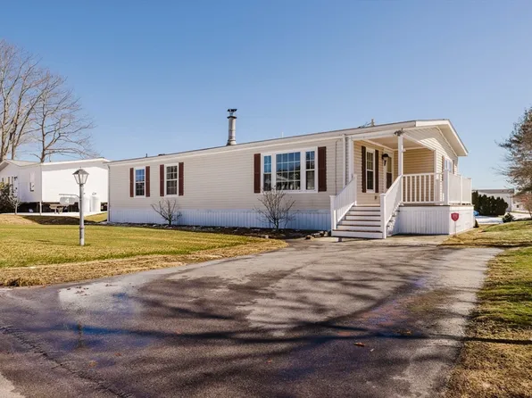 4 Emerald Pl, Raynham, MA 02767