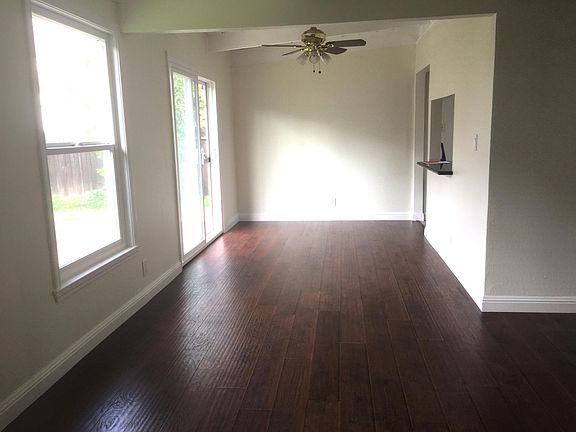 3rd image of 687 W Eden Ave