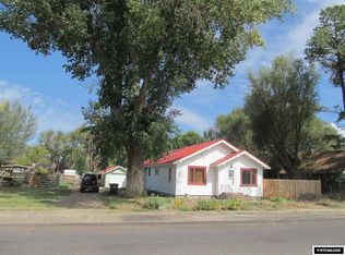 106 W Rochester Ave, Saratoga, WY 82331