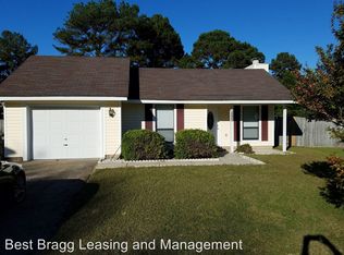 6552 Green Meadow Rd, Fayetteville, NC 28304