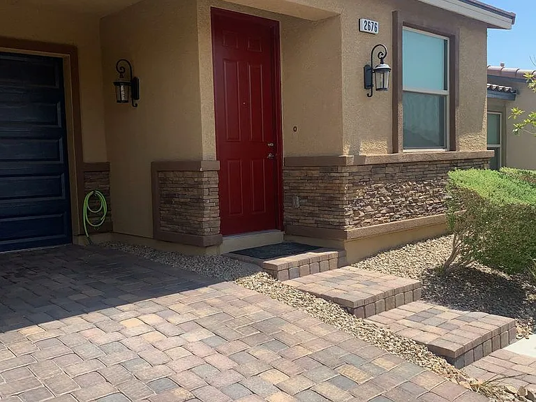 2676 Chinaberry Hill St — Photo 2