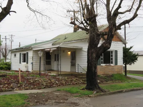 301 NW Maple St, Bainbridge, OH 45612