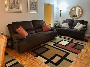 450 Pelham Rd APT 1B, New Rochelle, NY 10805