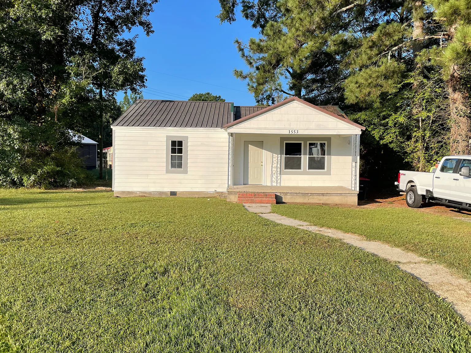 2 bed, 968 sqft, $850 — Photo 1
