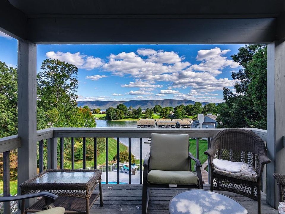 1st image of 290 Sailors Cove Dr