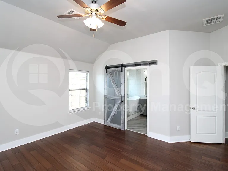 2801 Coyote Trl — Photo 11