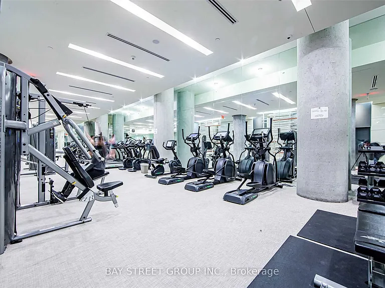 15 Grenville St #2103 — Photo 16