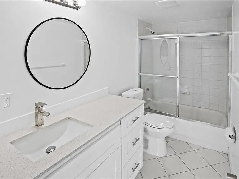 3000 E Sunrise Blvd #12E — Photo 18